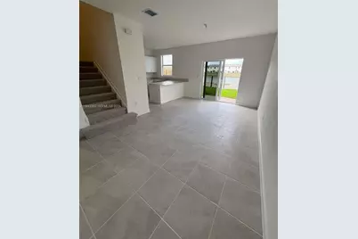 2708 SE 26th Ave, Homestead, FL 33035 - Photo 4