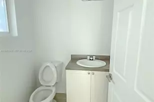 715 N 59th Ave, Hollywood, FL 33021 - Photo 8