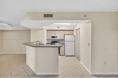 3613 NW Mediterranean Ln #206, Jensen Beach, FL 34957 - Photo 10