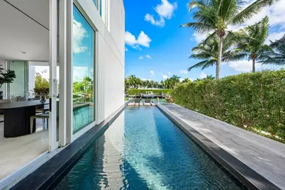 1011 W 48th St, Miami Beach, FL 33140 - Photo 10