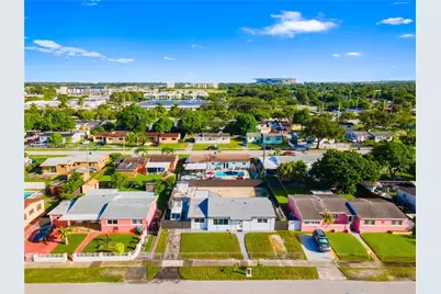 2441 NW 181st Ter, Miami Gardens, FL 33056 - Photo 24