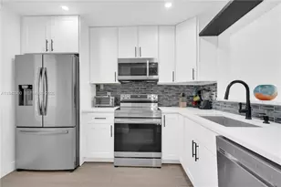 3001 Holiday Springs Blvd, Margate, FL 33063 - Photo 2