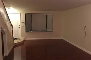 10033 SW 77th Ct, Miami, FL 33156 - Photo 4