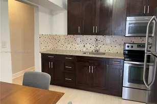 219 SW 9th Ave, Miami, FL 33130 - Photo 6