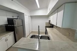 9640 NW 2nd St, Pembroke Pines, FL 33024 - Photo 6