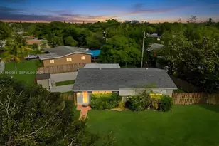 1864 SW 37th Ave, Fort Lauderdale, FL 33312 - Photo 2