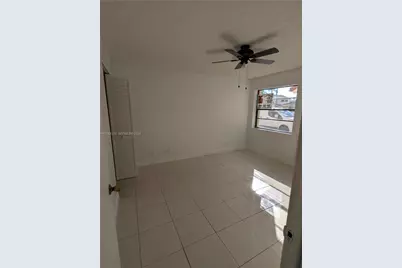 6551 NW 170th Ter, Hialeah, FL 33015 - Photo 18