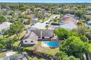 1191 NW 77th Ave, Plantation, FL 33322 - Photo 8