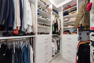 520 Brickell Key Dr, Miami, FL 33131 - Photo 18