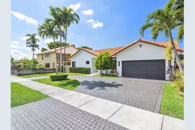 3776 SW 107th Ct, Miami, FL 33165 - Photo 2