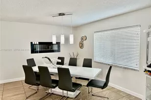 5921 SW 17th St, Plantation, FL 33317 - Photo 10