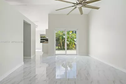 19463 NW 62nd Pl, Hialeah, FL 33015 - Photo 8