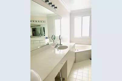 9875 Fairway Cove Ln, Plantation, FL 33324 - Photo 8