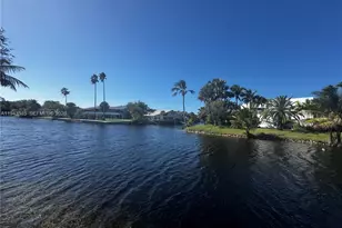 9875 Fairway Cove Ln, Plantation, FL 33324 - Photo 18