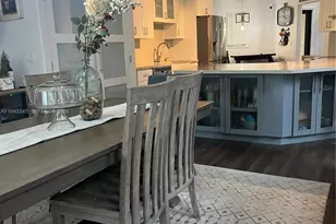 9875 Fairway Cove Ln, Plantation, FL 33324 - Photo 4