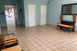 455 Golden Isles Dr, Hallandale Beach, FL 33009 - Photo 16