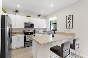 10653 W 32nd Ln, Hialeah, FL 33018 - Photo 8