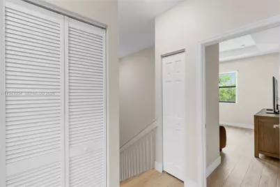 10653 W 32nd Ln #10653, Hialeah, FL 33018 - Photo 16