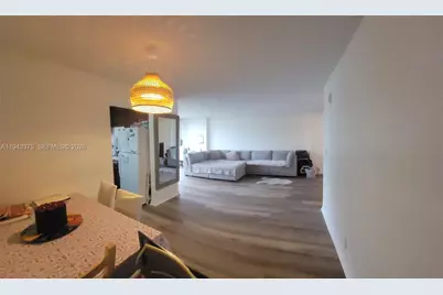 17021 N Bay Rd #917, Sunny Isles Beach, FL 33160 - Photo 4