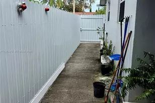 19632 SW 120th Ave, Miami, FL 33177 - Photo 12