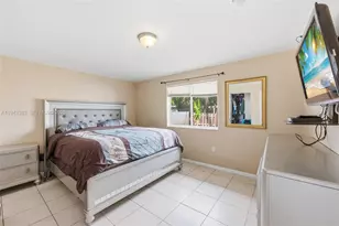 5723 SW 40th St, West Park, FL 33023 - Photo 12