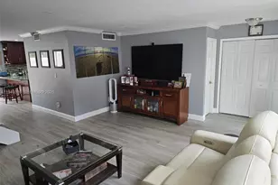 7753 SW 102nd Pl, Miami, FL 33173 - Photo 2