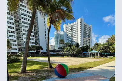 1890 S Ocean Dr #1907, Hallandale Beach, FL 33009 - Photo 48