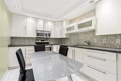 1890 S Ocean Dr #1907, Hallandale Beach, FL 33009 - Photo 2