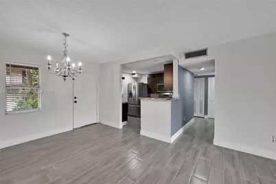 2850 Somerset Dr #105L, Lauderdale Lakes, FL 33311 - Photo 4