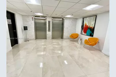 919 Hillcrest Dr #304, Hollywood, FL 33021 - Photo 2