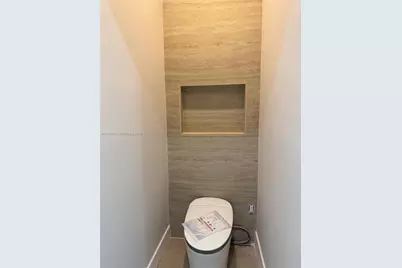 1135 NE 11th Ave, Fort Lauderdale, FL 33304 - Photo 20