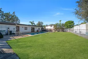 17255 SW 299th St, Homestead, FL 33030 - Photo 14