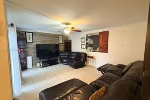 279 Woodland Rd, Palm Springs, FL 33461 - Photo 18