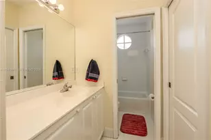 5542 NW 112th Ct, Doral, FL 33178 - Photo 16