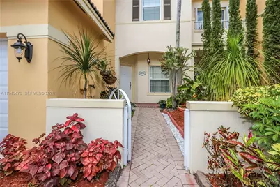 5542 NW 112th Ct, Doral, FL 33178 - Photo 4