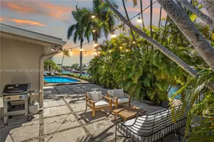 12901 Oleander Rd, North Miami, FL 33181 - Photo 4