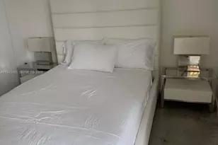 151 SE 1st St, Miami, FL 33131 - Photo 12