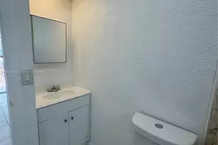 5819 Moseley St, Hollywood, FL 33021 - Photo 8