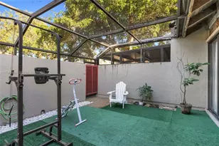 10911 Cedar Ln, Pembroke Pines, FL 33026 - Photo 28