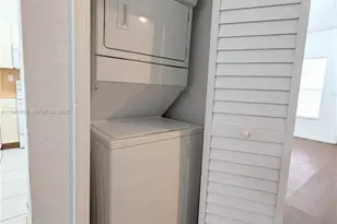 825 SW 6th Pl, Florida City, FL 33034 - Photo 16