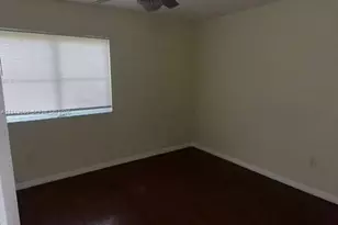 825 SW 6th Pl, Florida City, FL 33034 - Photo 10