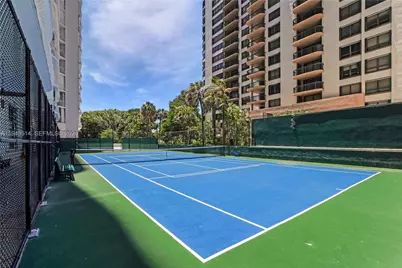 10155 Collins Avenue #606, Bal Harbour, FL 33154 - Photo 40