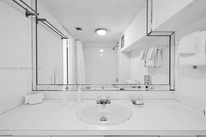 5445 Collins Ave #M9 M10 M11 M12, Miami Beach, FL 33140 - Photo 64