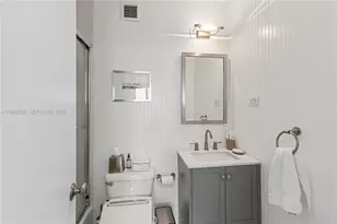 2451 Brickell Ave, Miami, FL 33129 - Photo 12