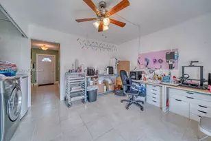 10920 SW 71st St, Miami, FL 33173 - Photo 12