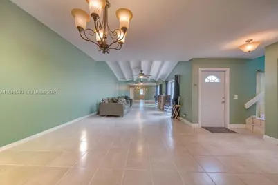 10920 SW 71st St, Miami, FL 33173 - Photo 10