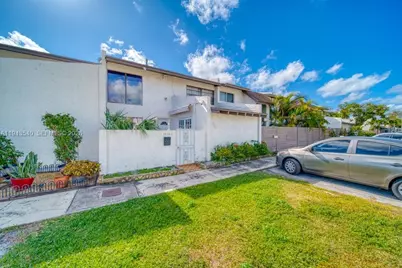 10920 SW 71st St, Miami, FL 33173 - Photo 18