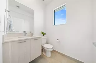 4648 NW 83rd Ave, Doral, FL 33166 - Photo 34