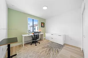 4648 NW 83rd Ave, Doral, FL 33166 - Photo 30