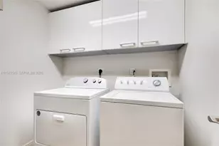 17201 Collins Ave, Sunny Isles Beach, FL 33160 - Photo 28